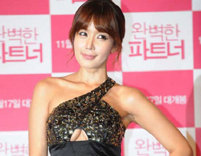 Watch free anal cum compilation