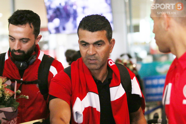 Thuốc thử đầu tiên của ĐT U23 Việt Nam gặp trục trặc khi tới sân bay Nội Bài - Ảnh 2.