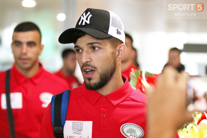 Thuốc thử đầu tiên của ĐT U23 Việt Nam gặp trục trặc khi tới sân bay Nội Bài -  Ảnh 6.