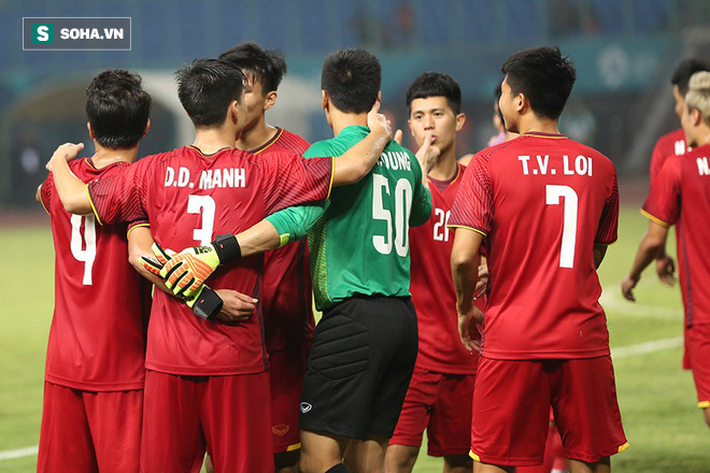Sau chiến thắng nghẹt thở, U23 Việt Nam làm điều khiến Hùng Dũng sẽ phải nhỏ lệ - Ảnh 7.