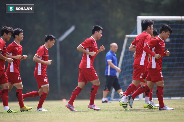 HLV Park Hang-seo đăm chiêu, nữ sinh Indonesia xôn xao vì U23 Việt Nam - Ảnh 8.