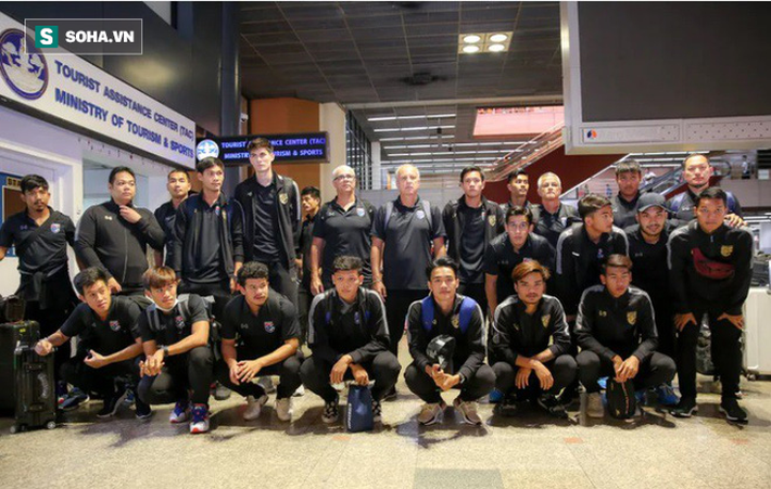 Về Thái Lan, HLV Gama lập tức xin lỗi CĐV, thừa nhận 