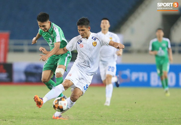 HLV trưởng nói gì về cơ hội đá chính của Tấn Sinh tại CLB  Quảng Nam sau vòng loại U23 châu Á 2020? - Ảnh 2.