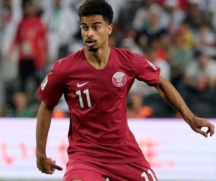 Cặp đôi vàng của châu Á: 21 tuổi khóc hận vì Quang Hải, 22 tuổi dồn Messi vào đường cùng - Ảnh 4.