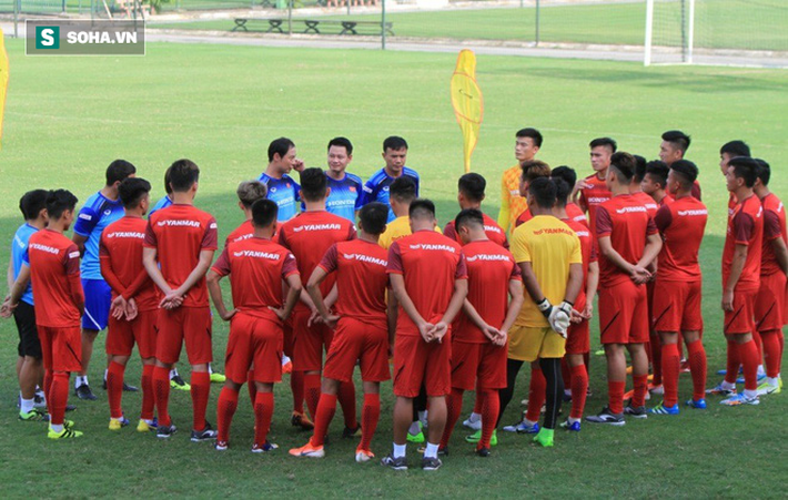 ĐTQG hút hết sự quan tâm, U23 Việt Nam đấu Myanmar liệu còn gì hot? - Ảnh 1.