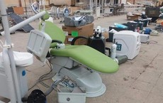 Syria: Bí mật trong kho vũ khí phiến quân giấu ở thùng đựng nước mới được phát hiện tại ngoại ô Damascus