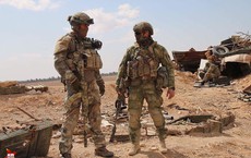 Nga dồn quân, vũ khí hạng nặng áp sát căn cứ Mỹ ở Syria: 