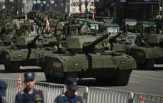 Đại tá Nguyễn Thụy Anh: Nga duyệt binh 2018 - Khoe vũ khí mới để 