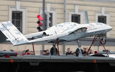 Sức mạnh của 2 mẫu UAV Nga xuất hiện trong duyệt binh Ngày Chiến thắng