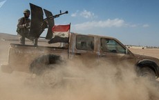 Quân đội Syria bất ngờ tấn công IS gần căn cứ quân sự Mỹ