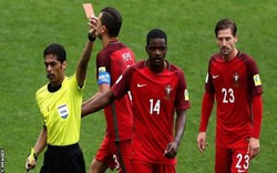 Trọng tài World Cup bán độ, FIFA gạch tên 