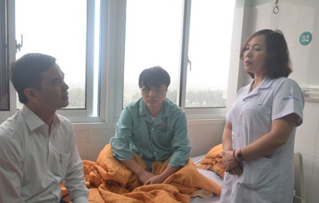 Công an truy tìm toàn quốc đối tượng đánh trọng thương hai bác sĩ đỡ đẻ cho vợ mình