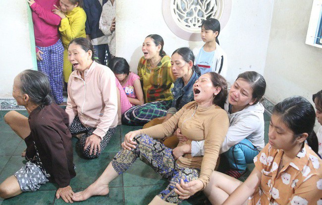 Vụ tai nạn xe rước dâu, 13 người chết: Cuộc họp kỳ lạ trong đêm đại tang ở thôn Lương Điền