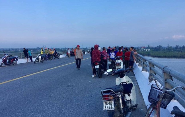 Thư tuyệt mệnh và tư trang bỏ lại trên cầu, nghi nam thanh niên đã nhảy sông tự tử