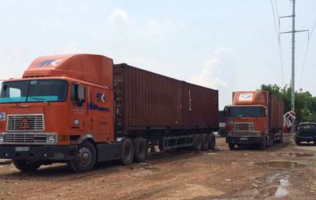 Thanh Hóa: Mâu thuẫn chỗ đậu ô tô bốc dỡ hàng, tài xế đâm chết đồng nghiệp