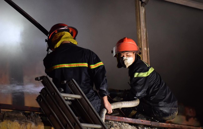 Vụ cháy Công ty Rạng Đông: Thu hồi khuyến cáo người dân không được sử dụng thực phẩm tự nuôi trồng