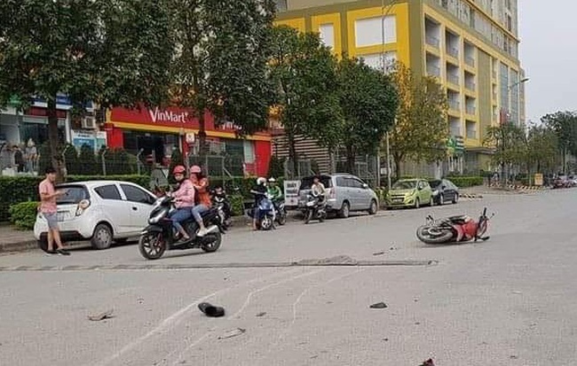 Hà Nội: Truy tìm xe bán tải gây tai nạn khiến 2 cha con bị thương