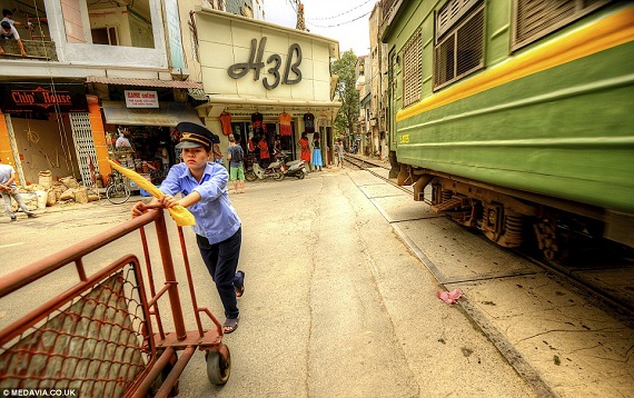 Những khung cảnh quen thuộc.