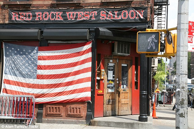 Đây là hình ảnh của quán bar hiện nay đã đóng cửa Red Rock West Saloon ở Chelsea, nơi mà Michael Treanor đã uống  say với em gái của mình trong năm 2007.