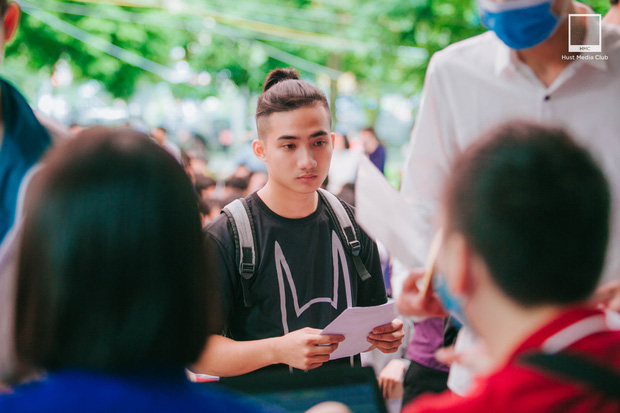 Cực phẩm mùa nhập học 2020: Dàn tân sinh viên gây náo loạn với nhan sắc đỉnh cao, thần thái ngời ngời - Ảnh 24.