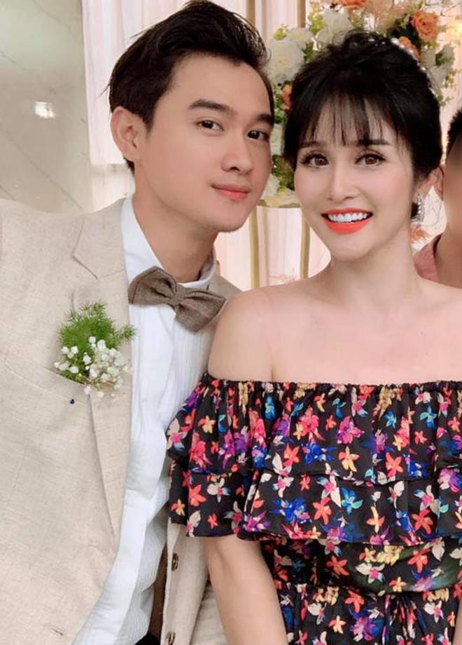 Khách mời đi đò, xe tải dự đám cưới Thảo Trang và chồng kém 8 tuổi vì mưa lũ - Ảnh 2. Khách mời đi đò, xe tải dự đám cưới Thảo Trang và chồng kém 8 tuổi vì mưa lũ - Ảnh 2.