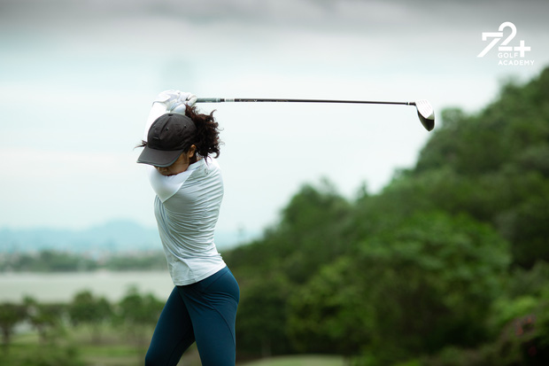 Tiểu thư 2k2 nhà Diva Mỹ Linh bước chân vào hội mê golf, tiết lộ nhờ vậy mà thân với bố hơn - Ảnh 6.