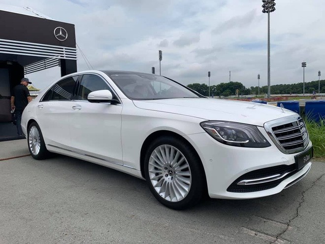 Mercedes-Benz S-Class 2020 nâng cấp trước khi thế hệ mới về Việt Nam, giá vẫn từ 4,3 tỷ đồng - Ảnh 2.