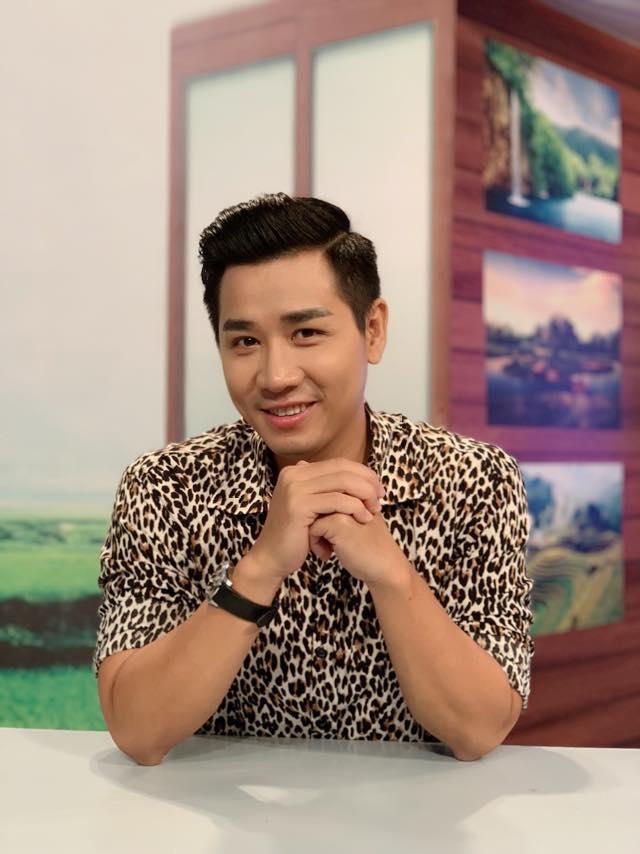 MC Nguyên Khang: Tiền do người yêu tôi giữ, tôi không biết trong túi mình có bao nhiêu tiền - Ảnh 5. MC Nguyên Khang: Tiền do người yêu tôi giữ, tôi không biết trong túi mình có bao nhiêu tiền - Ảnh 5.