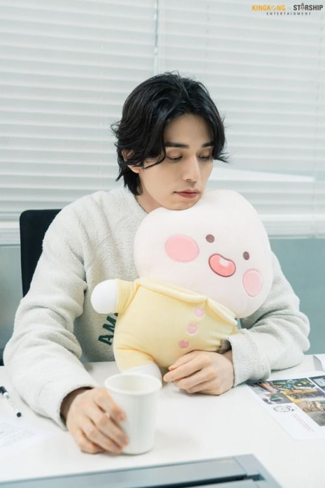 Lee Dong Wook - Anh chú đắt giá của Kbiz: Đời tư sạch bóng kin kít, mê hoạt hình Disney như điếu đổ và tự nhận chả hề lãng mạn - Ảnh 40.