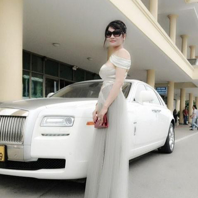 Những nữ doanh nhân chơi xe khủng tại Việt Nam: Người sắm cả dàn siêu xe, người chỉ mê lái mô tô bạc tỷ - Ảnh 5.