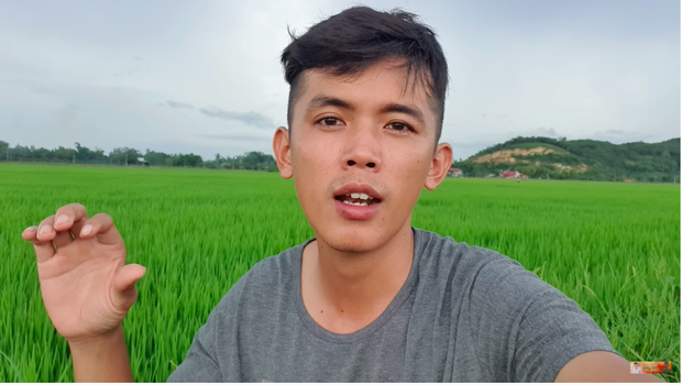 Cả “vũ trụ vlogger” cùng đồng lòng hướng về miền Trung: Khoai Lang Thang kêu gọi được 1,65 tỷ đồng, Bà Tân Vlog gửi thẳng 50 triệu ủng hộ - Ảnh 7.