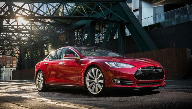 Chạy xe Tesla về nông thôn không có cọc sạc, tài xế Trung Quốc chọn dùng phương án cực kỳ liều lĩnh - Ảnh 1.