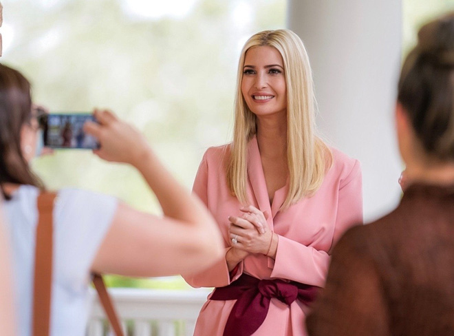 Mãn nhãn với gu thời trang tinh tế và thanh lịch của Ivanka Trump - Ảnh 7.