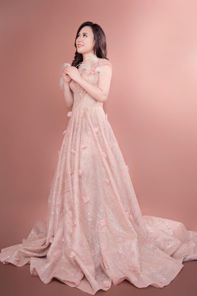 Phan Kim Oanh: Tôi đã trải qua một cú sốc rất lớn - Ảnh 9. Phan Kim Oanh: Tôi đã trải qua một cú sốc rất lớn - Ảnh 9.