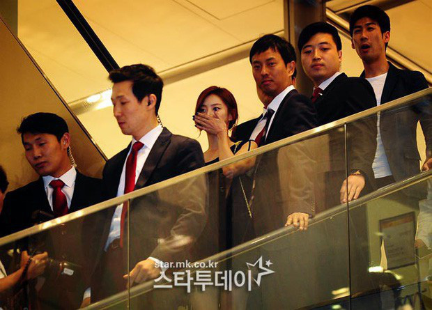 Phim rating kỷ lục giúp cả dàn sao đổi đời: Bae Yong Joon, Choi Ji Woo hóa ông hoàng bà chúa, Song Hye Kyo chưa thị phi bằng Á hậu tù tội - Ảnh 18.