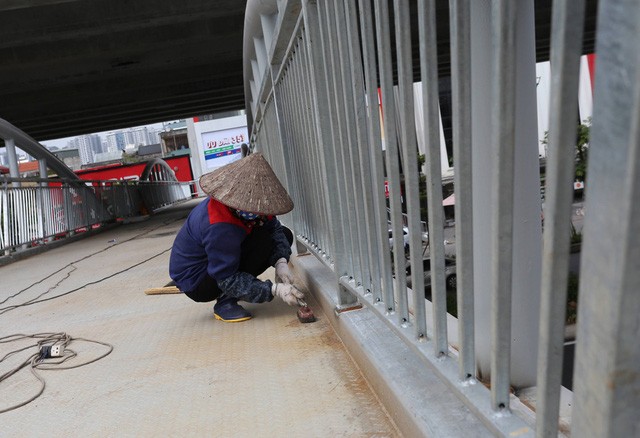 Mục sở thị Vành đai 3 trên cao đẹp nhất Hà Nội đoạn Mai Dịch - Nam Thăng Long trước giờ thông xe - Ảnh 11.