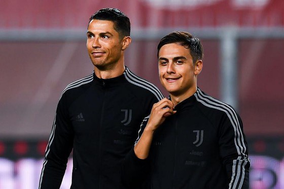 Ronaldo, Dybala và các sao Juventus đối mặt với án phạt khi vi phạm quy tắc phòng chống COVID-19 - Ảnh 1.