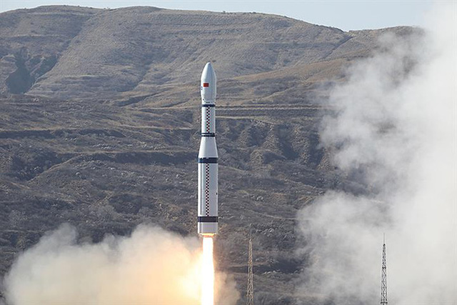 Trung Quốc phóng vệ tinh 6G đầu tiên trên thế giới vào không gian - Ảnh 1.