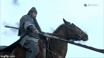 Quan Vũ không dùng Thanh long yển nguyệt đao mà là dùng kiếm? - Ảnh 1.