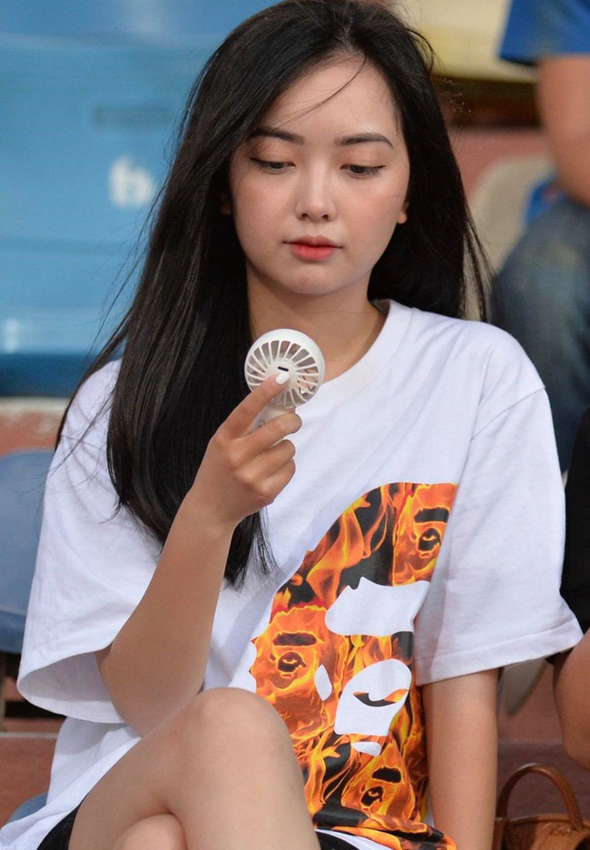 Mai Hà Trang: Nàng thơ ít thị phi của Hà Đức Chinh - Ảnh 2. Mai Hà Trang: Nàng thơ ít thị phi của Hà Đức Chinh - Ảnh 2.