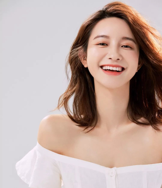 Những trai xinh gái đẹp một bước hoá đại gia nghìn tỷ trong làng livestream bán hàng - Ảnh 11. Những trai xinh gái đẹp một bước hoá đại gia nghìn tỷ trong làng livestream bán hàng - Ảnh 11.