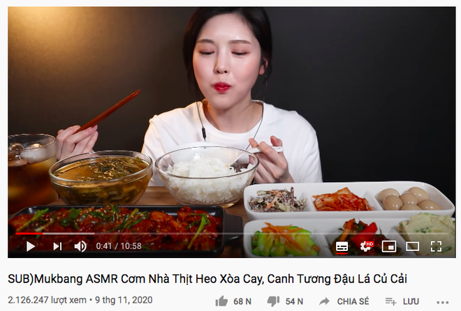 Nữ YouTuber mukbang Hàn bị tố “nhè đồ ăn” bất ngờ trở lại sau 2 tháng ở ẩn, biểu cảm khác thường khi ăn gây chú ý - Ảnh 1.
