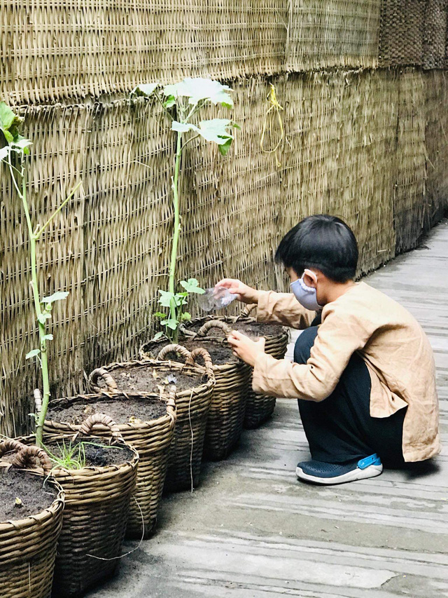 Nghe con trai kể chuyện bán mình được 150 đô để hoàn thành bài tập trên lớp, nữ doanh nhân nổi tiếng dạy con 4 bài học khắc-cốt-ghi-tâm - Ảnh 2.