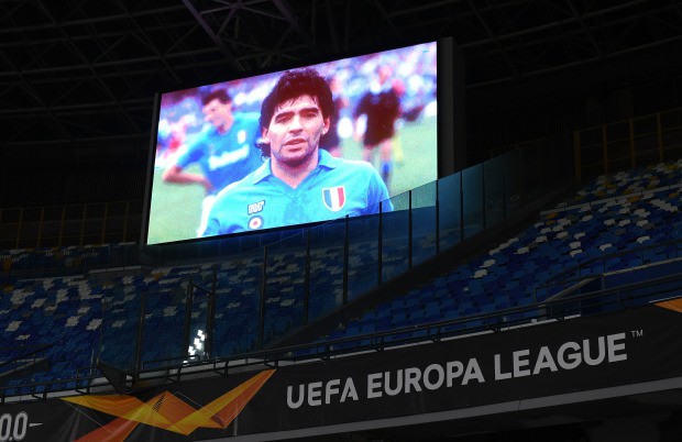 Napoli thắng đậm sau buổi lễ tri ân Maradona đầy xúc động - Ảnh 3.