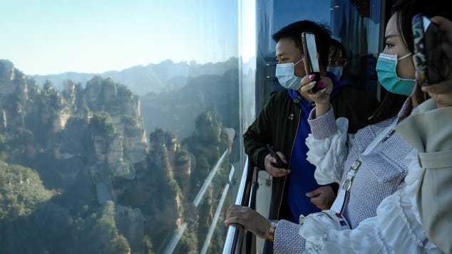 Cận cảnh thang máy ngoài trời cao nhất thế giới - Ảnh 4.