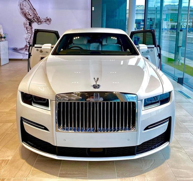 Rộ tin Rolls-Royce Ghost 2021 đầu tiên lên đường về Việt Nam, cập bến ngày đầu năm sau - Ảnh 5.