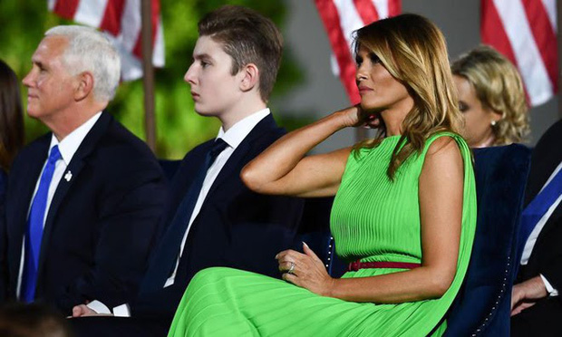 Nhìn lại những hình ảnh đẹp nhất suốt 4 năm qua của Hoàng tử Nhà Trắng Barron Trump trước giây phút Mỹ tuyên bố Tổng thống thứ 46 - Ảnh 20.