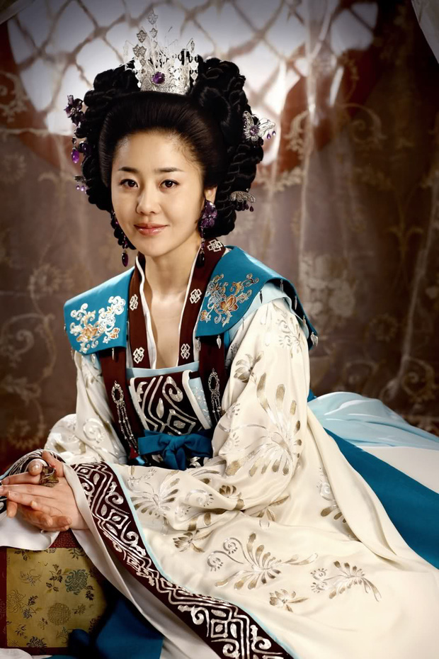 Đời trái ngược của 2 minh tinh làm dâu đế chế Samsung: Á hậu Hàn Quốc bị đối xử như giúp việc, diễn viên vô danh 1 bước lên bà hoàng - Ảnh 4.