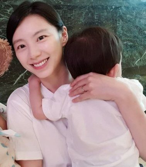 Mỹ nhân Vườn Sao Băng lần đầu lộ diện trên MXH sau 3 năm vắng bóng vì nghi án nhận biệt đãi lúc sinh con cho Bae Yong Joon - Ảnh 3.