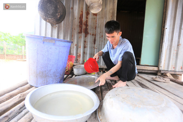 Về Bình Định chăn bò cùng Soytiet: Chàng trai mồ côi từng đi ăn xin rồi trở thành hiện tượng mạng khiến nhiều sao quốc tế phát cuồng - Ảnh 6.